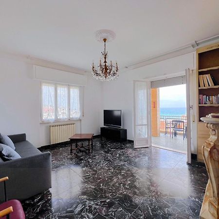 Ampio Appartamento Con Vista Varazze Eksteriør billede