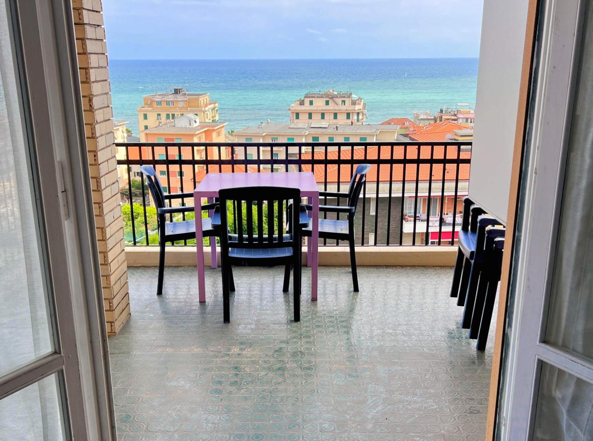 Ampio Appartamento Con Vista Varazze Eksteriør billede